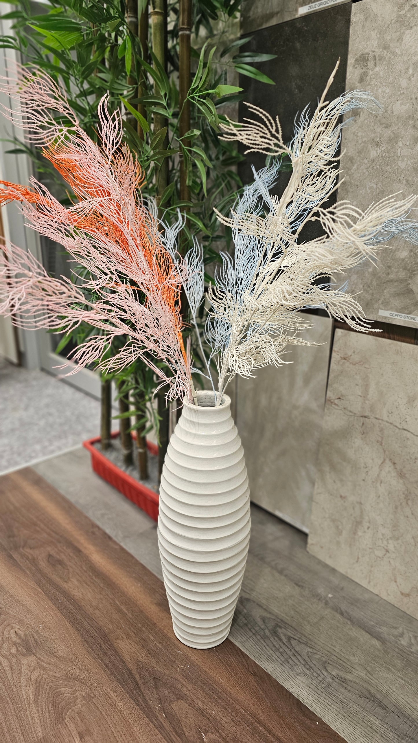 Long leaf stems