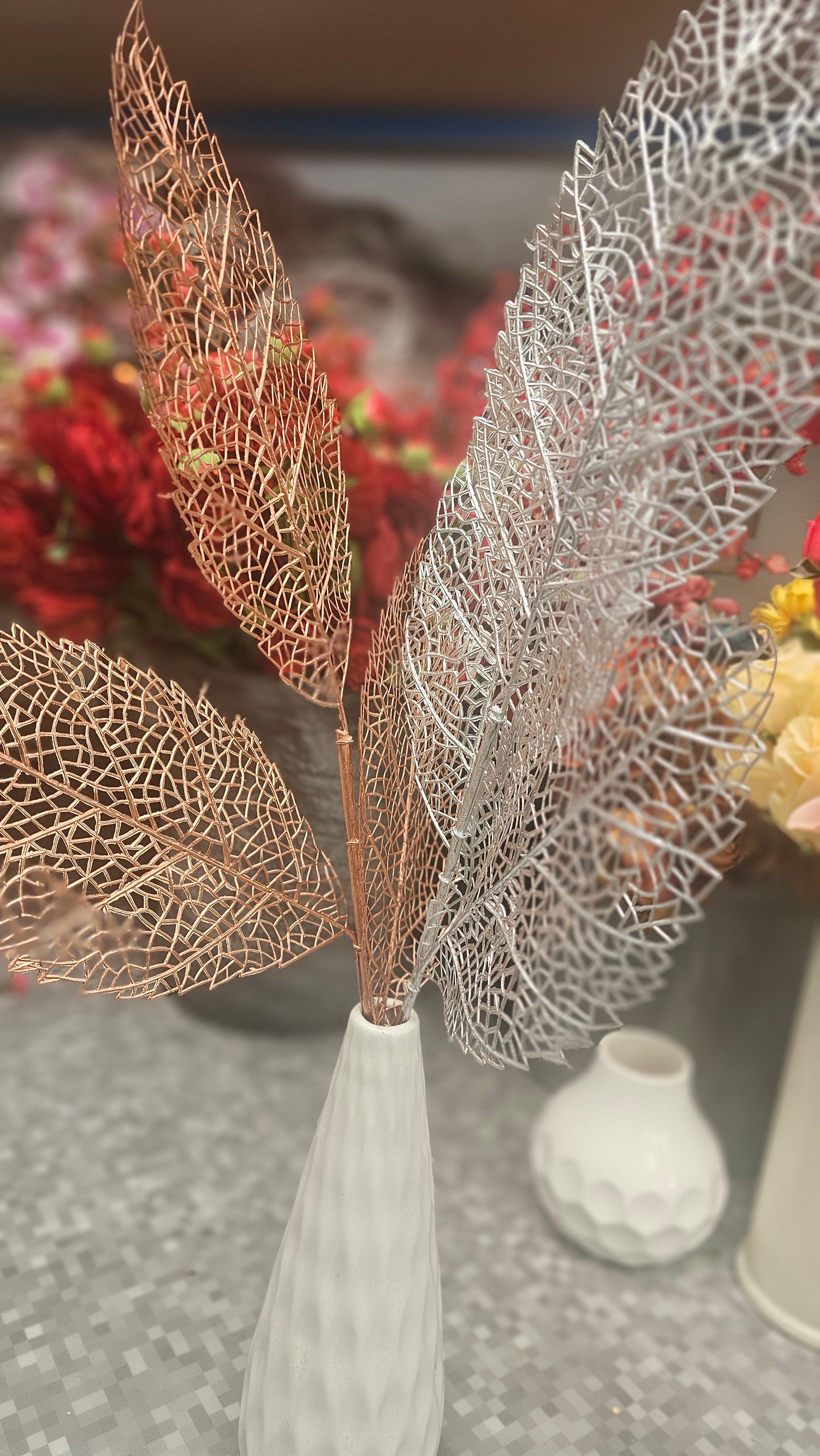 Artificial decorative leaves