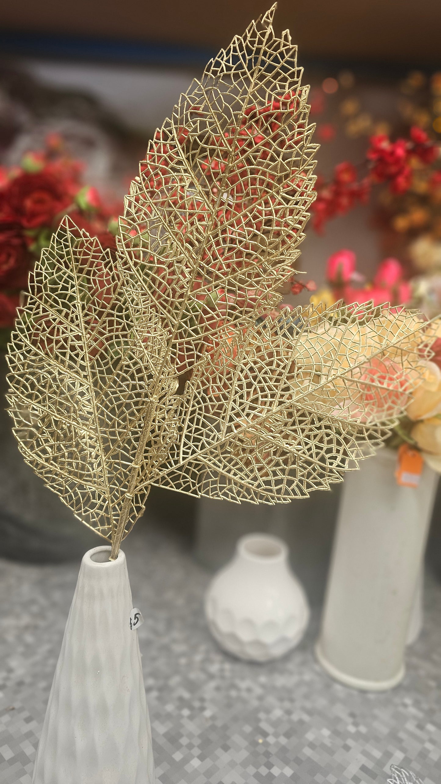 Artificial decorative leaves